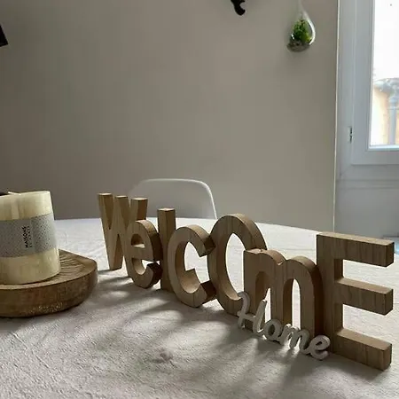 Deux Pieces Dans Le Vieil Safranier Антиб